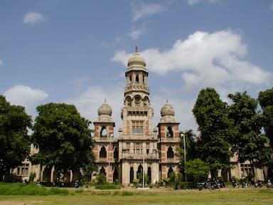Explore the best Personal Loan options in Baroda