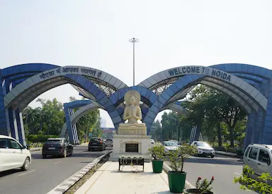 Explore the best Personal Loan options in Noida